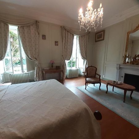 Manoir à Tamervile Tamerville Extérieur photo