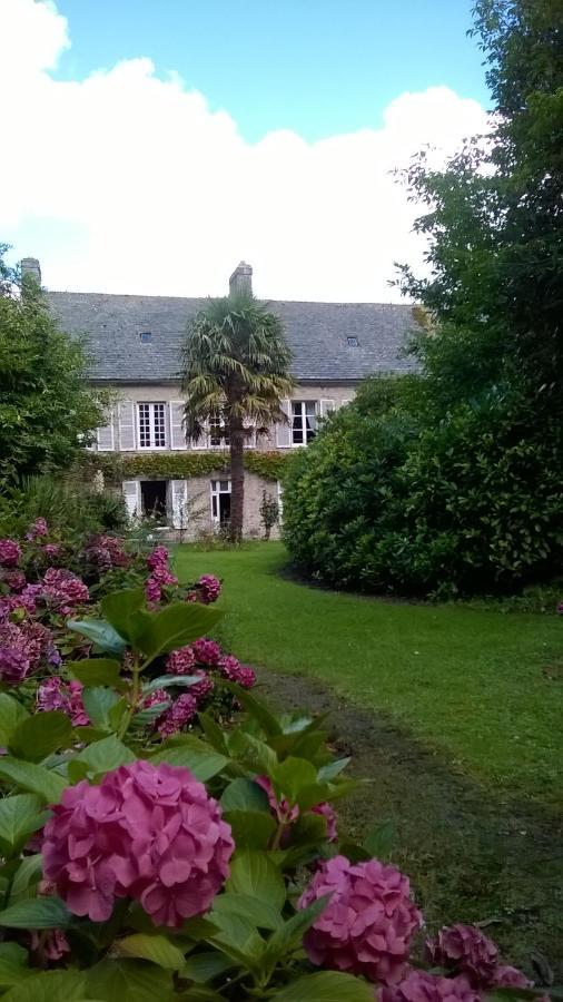 Manoir à Tamervile Tamerville Extérieur photo